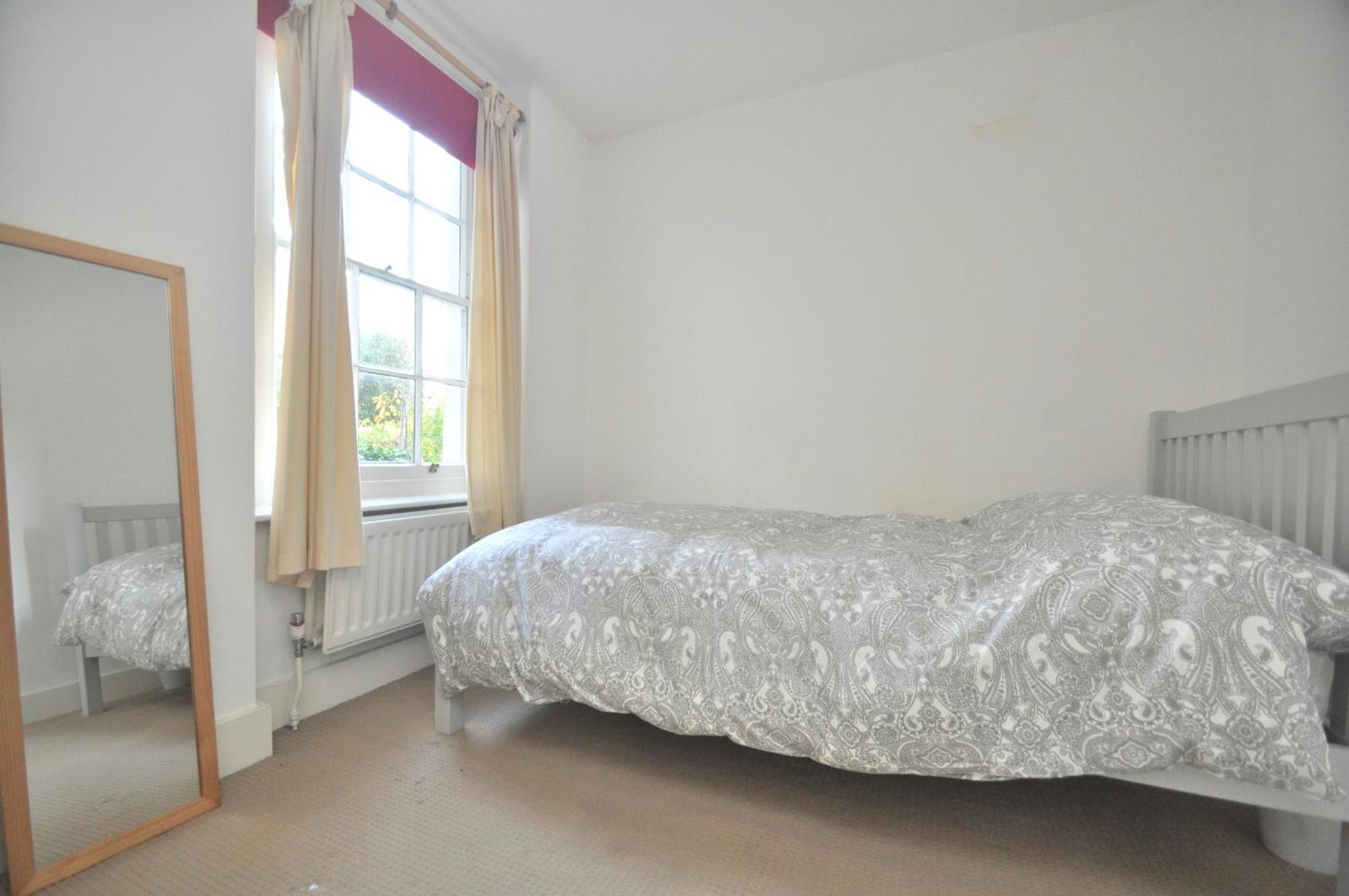 Апартаменты Large Garden Flat In The Heart Of Islington Лондон